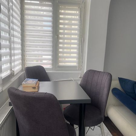 Carlitos Apt Ramnicu Valcea Ngoại thất bức ảnh
